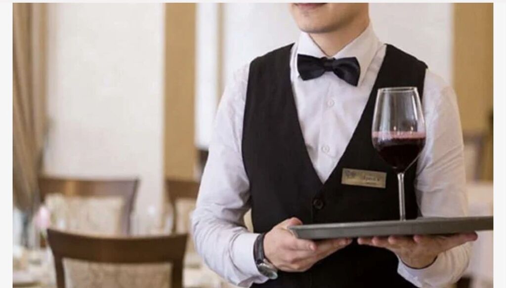 The job market of waiters in the UAE